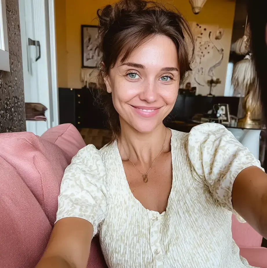 Bella — Founder & Recipe Developer